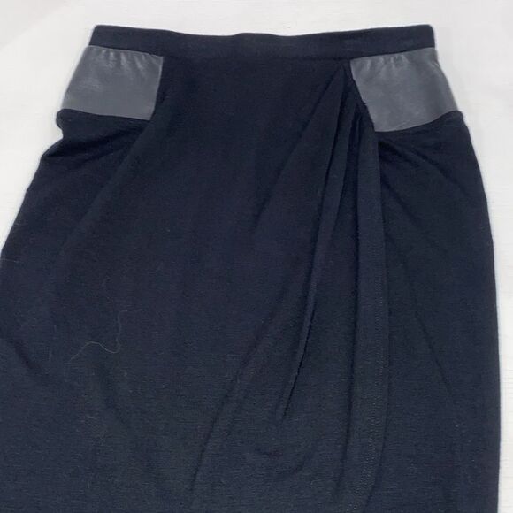 David Lerner Black Faux Leather Trim Skirt Size Small - Picture 11 of 12
